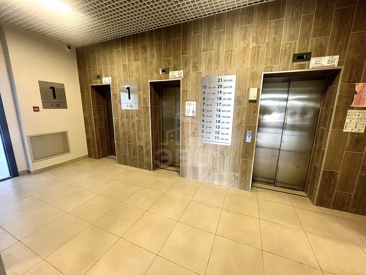 однокомнатная квартира в Санкт-Петербурге по адресу: Пахомовская ул., 18, к 2, строение 1