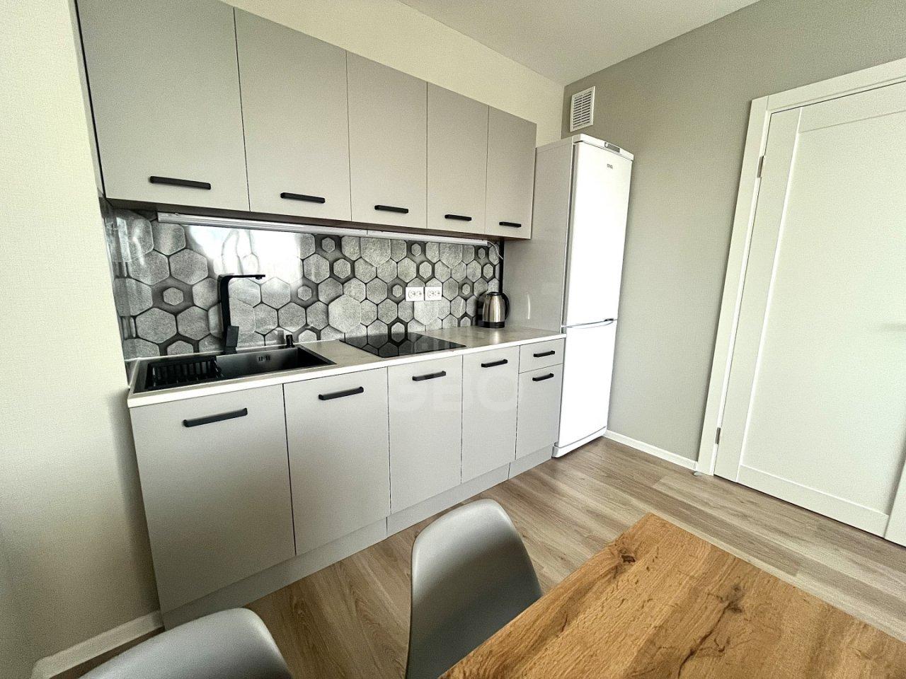 однокомнатная квартира в Санкт-Петербурге по адресу: Пахомовская ул., 18, к 2, строение 1