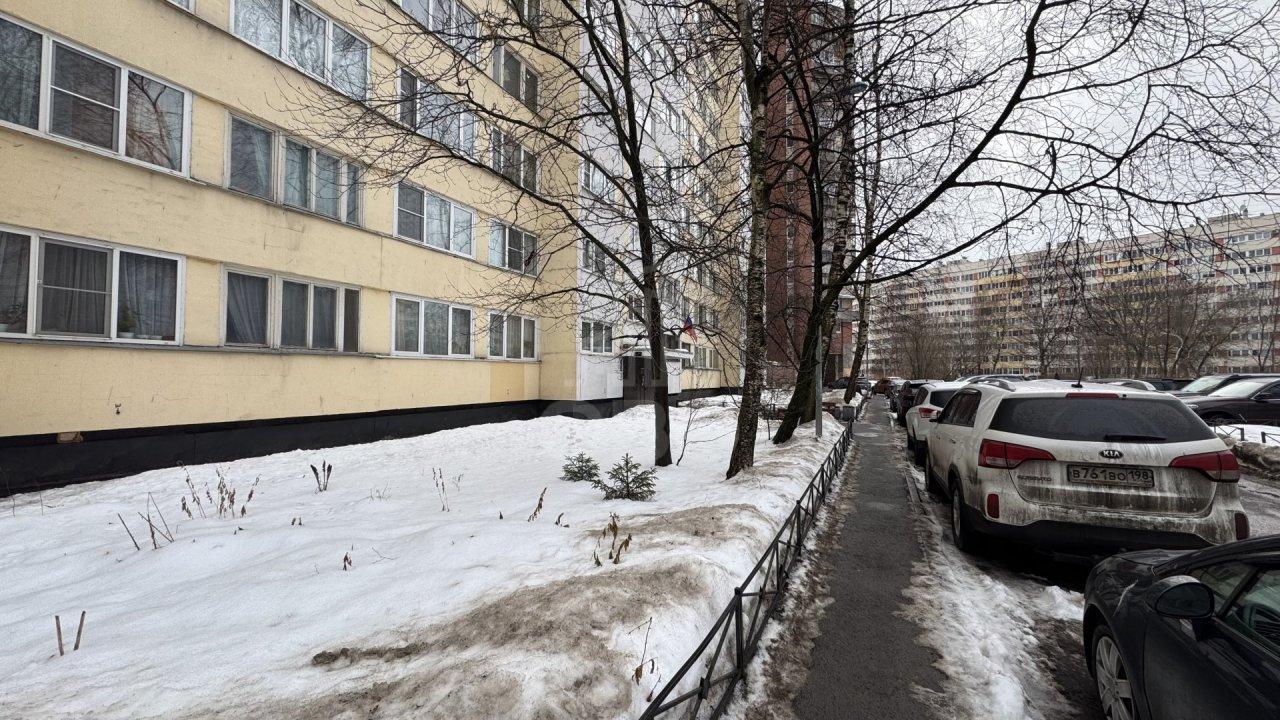 комната в Санкт-Петербурге по адресу: Стачек проспект, 105, к 2