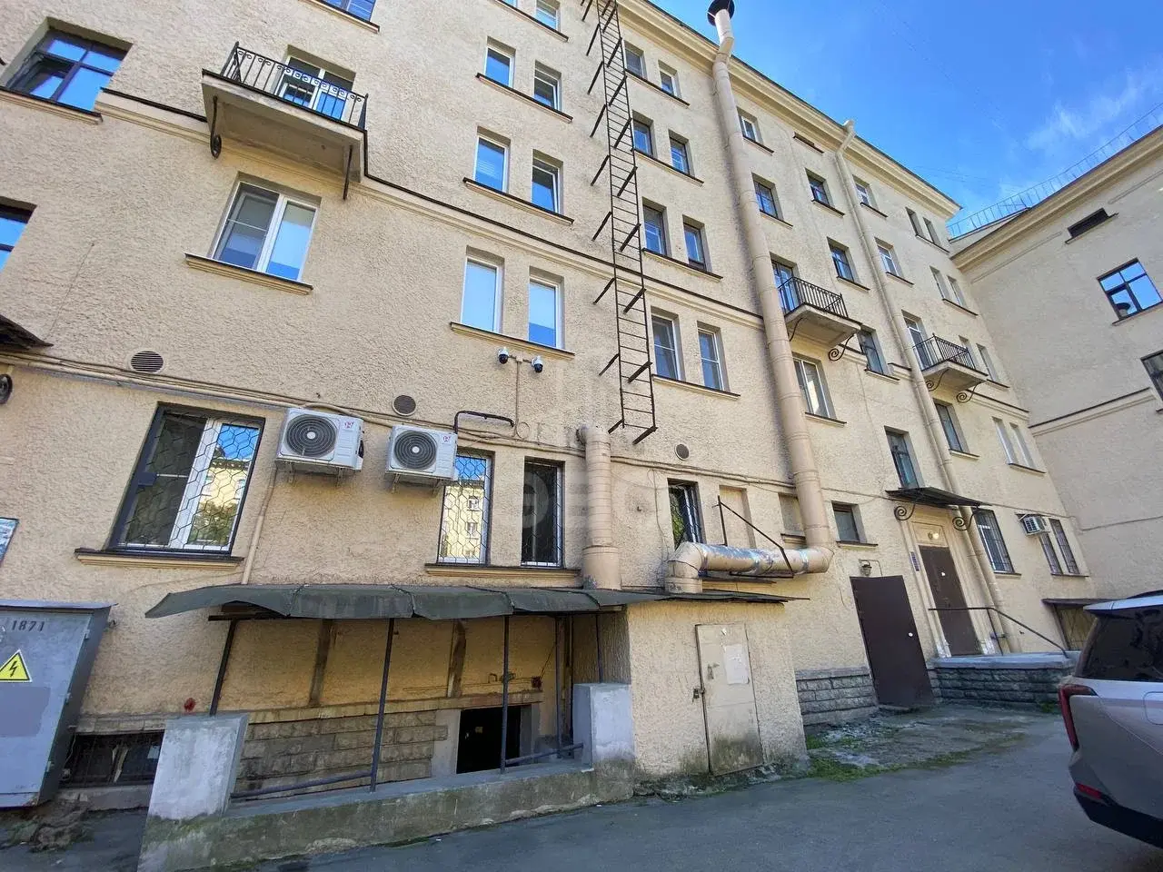 коммерция в Санкт-Петербурге по адресу: Приморский проспект, 15, литера а