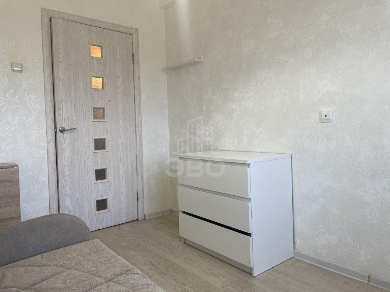 трехкомнатная квартира в Санкт-Петербурге по адресу: Солидарности проспект, 25, к 1