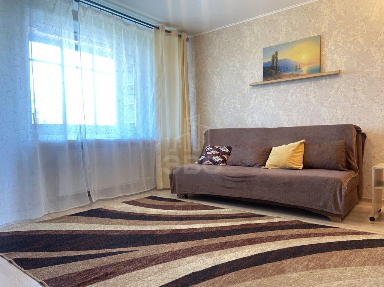 трехкомнатная квартира в Санкт-Петербурге по адресу: Солидарности проспект, 25, к 1