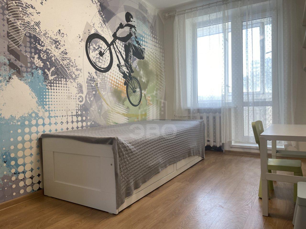 трехкомнатная квартира в Санкт-Петербурге по адресу: Солидарности проспект, 25, к 1