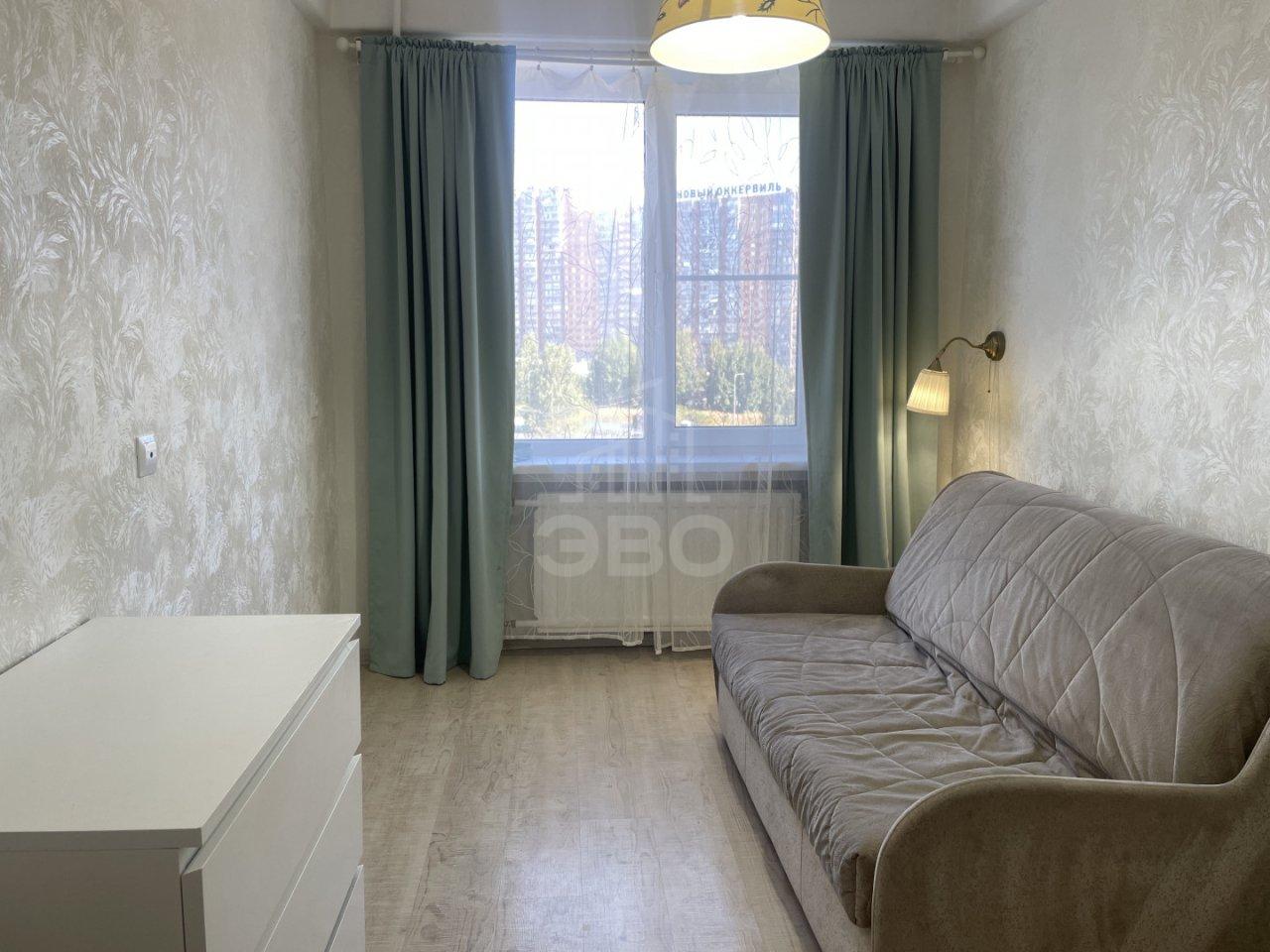 трехкомнатная квартира в Санкт-Петербурге по адресу: Солидарности проспект, 25, к 1