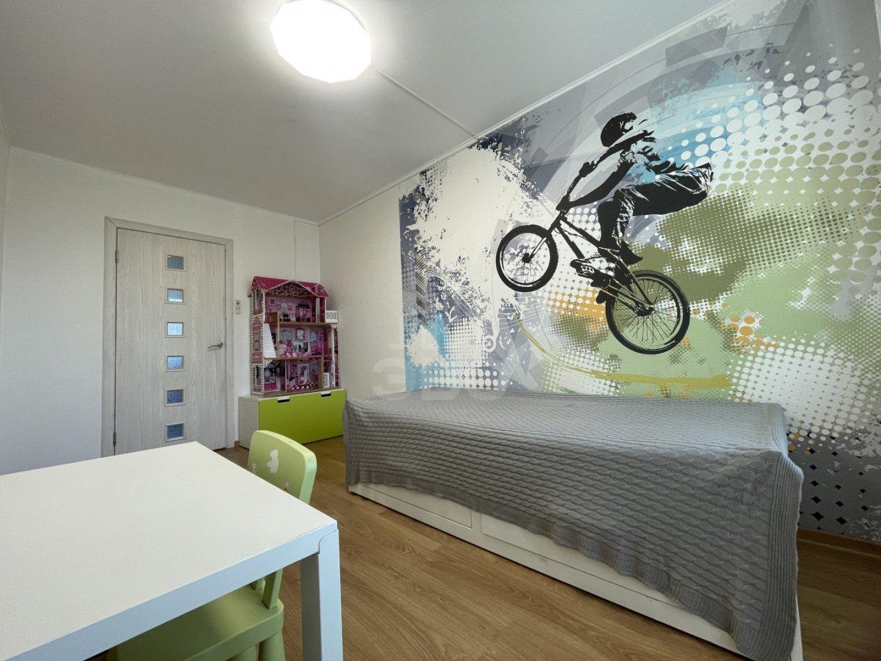 трехкомнатная квартира в Санкт-Петербурге по адресу: Солидарности проспект, 25, к 1