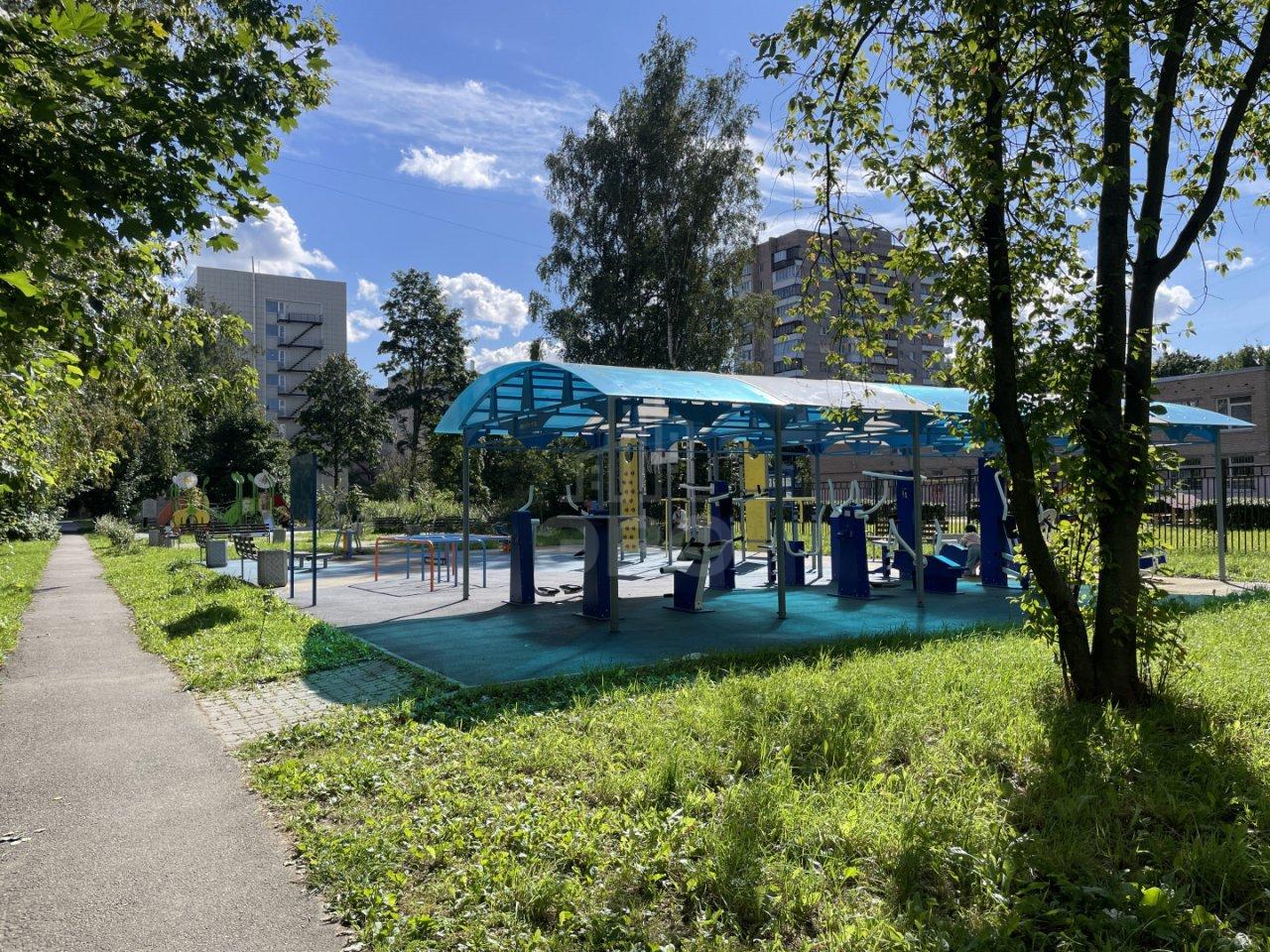 трехкомнатная квартира в Санкт-Петербурге по адресу: Солидарности проспект, 25, к 1