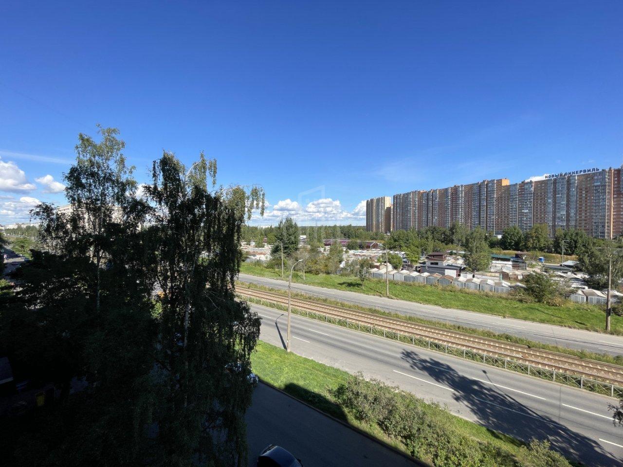 трехкомнатная квартира в Санкт-Петербурге по адресу: Солидарности проспект, 25, к 1