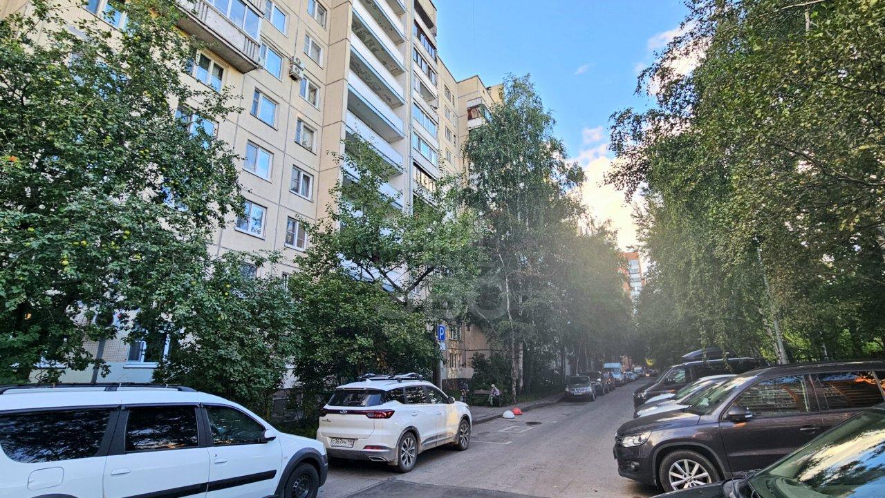 однокомнатная квартира в Санкт-Петербурге по адресу: Наставников проспект, 9, к 1