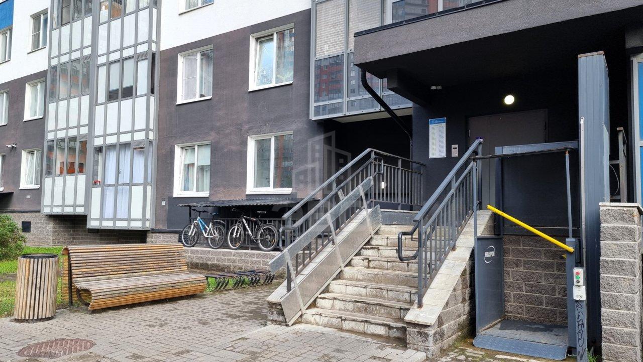 однокомнатная квартира в Санкт-Петербурге по адресу: Плесецкая ул., 10