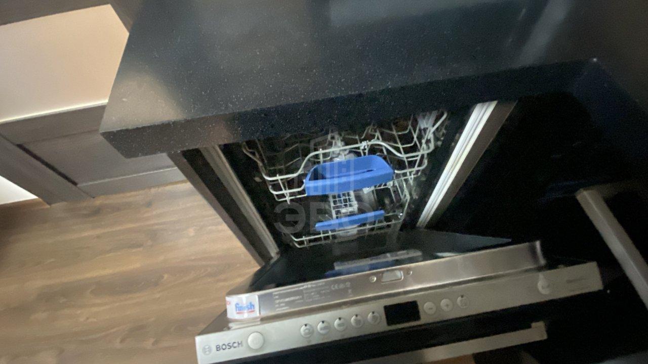 однокомнатная квартира в Санкт-Петербурге по адресу: Верхне-Каменская ул., 3, к 1