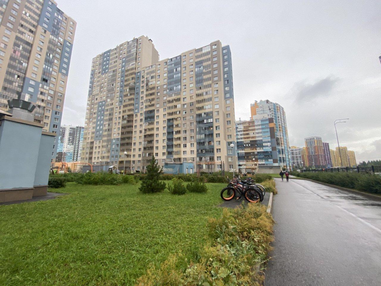 однокомнатная квартира в Санкт-Петербурге по адресу: Верхне-Каменская ул., 3, к 1