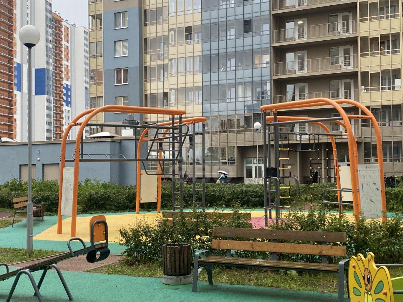 однокомнатная квартира в Санкт-Петербурге по адресу: Верхне-Каменская ул., 3, к 1