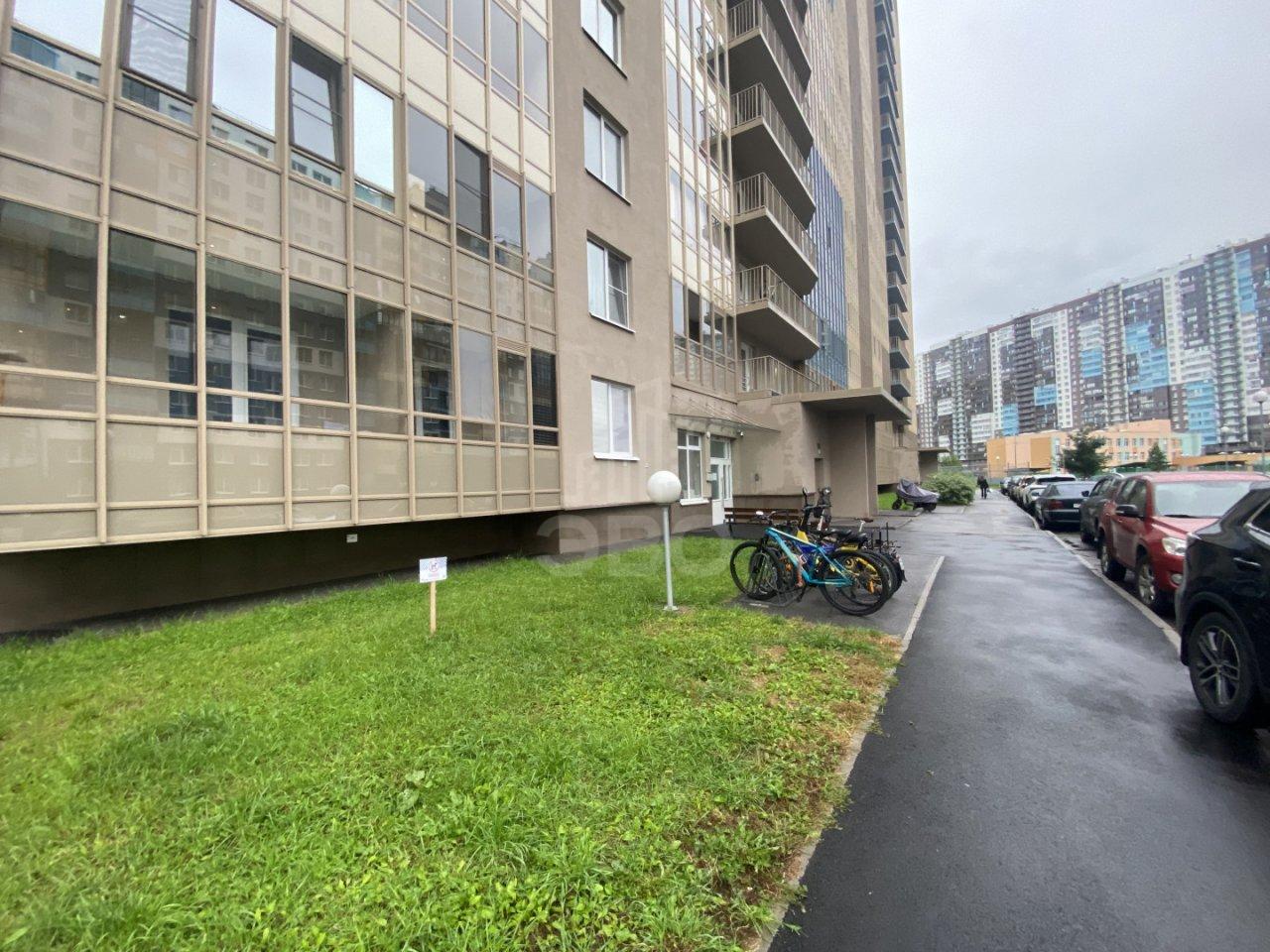 однокомнатная квартира в Санкт-Петербурге по адресу: Верхне-Каменская ул., 3, к 1