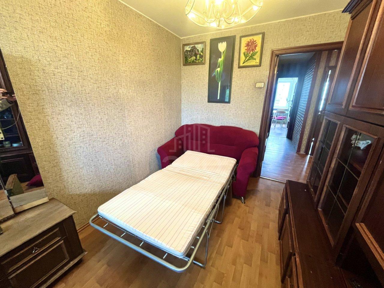 трехкомнатная квартира в Санкт-Петербурге по адресу: Большевиков проспект, 33, литера А