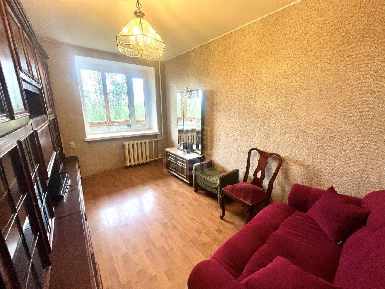 трехкомнатная квартира в Санкт-Петербурге по адресу: Большевиков проспект, 33, литера А