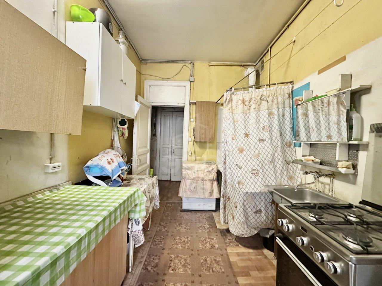 комната в Санкт-Петербурге по адресу: Плуталова ул., 15