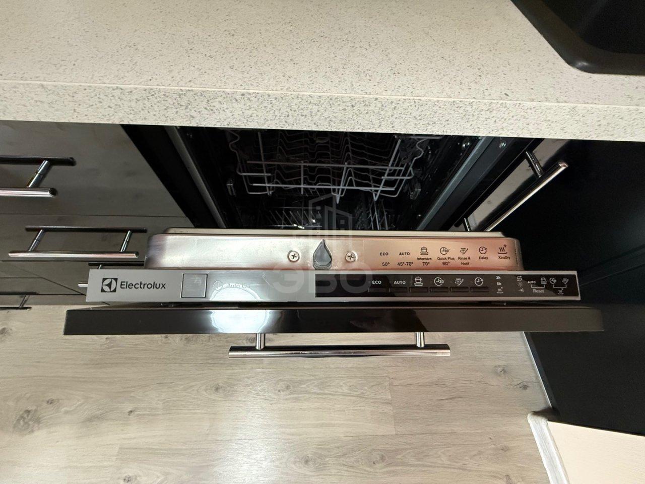 двухкомнатная квартира в Санкт-Петербурге по адресу: Заставская ул., 46, к 3