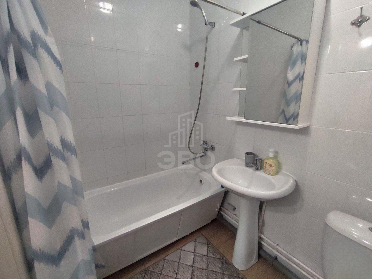 однокомнатная квартира в Санкт-Петербурге по адресу: Парашютная ул., 42, к 2