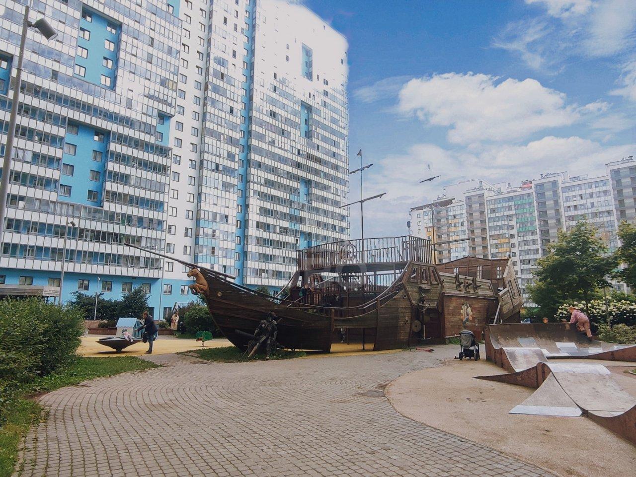 однокомнатная квартира в Санкт-Петербурге по адресу: Парашютная ул., 42, к 2