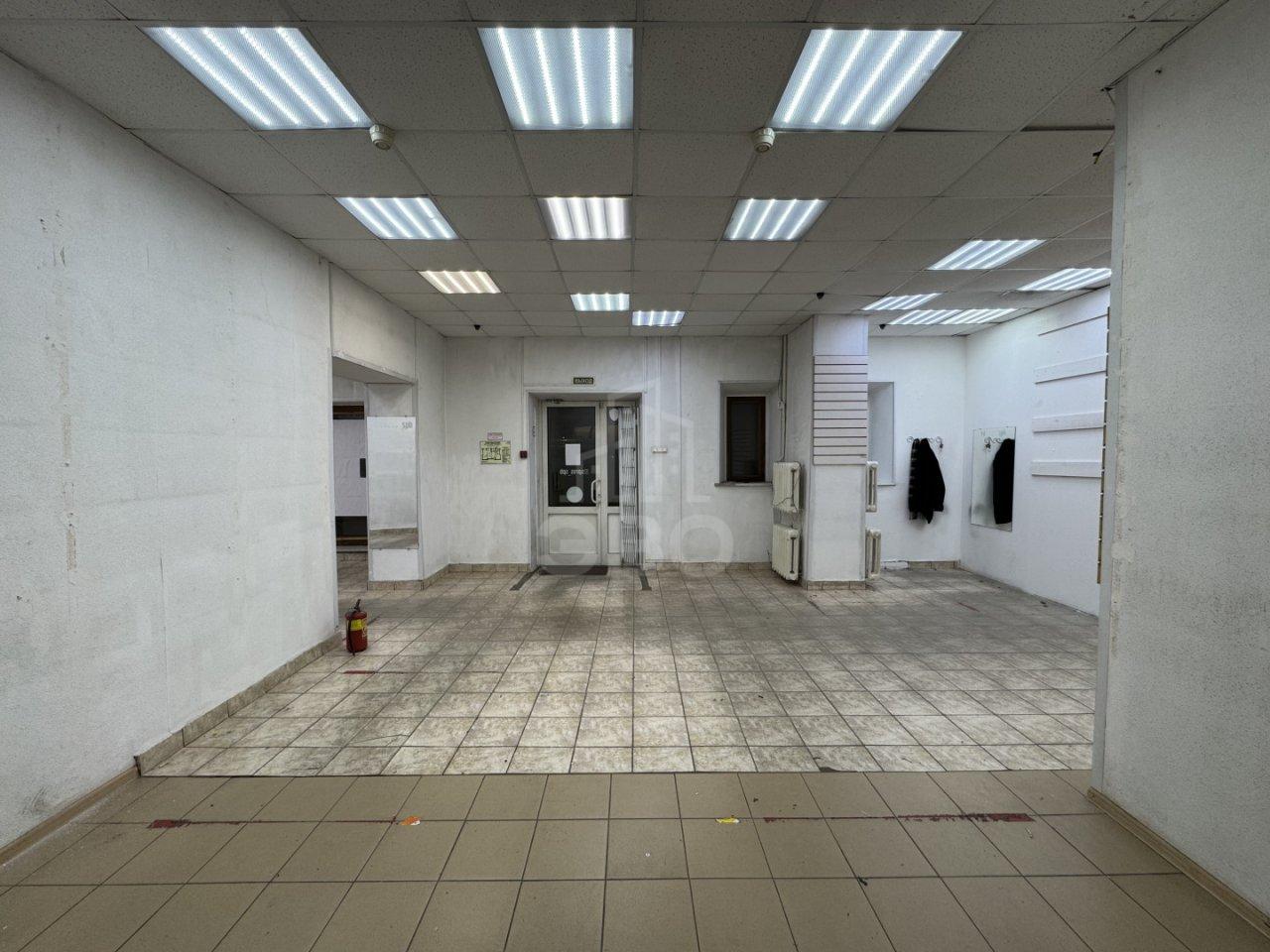 коммерция в Санкт-Петербурге по адресу: Ивановская ул., 17