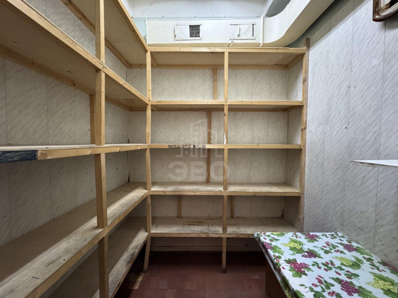 коммерция в Санкт-Петербурге по адресу: Ивановская ул., 17