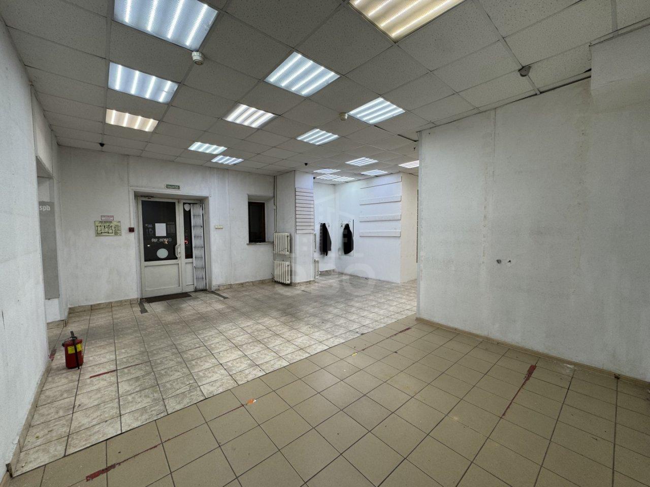 коммерция в Санкт-Петербурге по адресу: Ивановская ул., 17