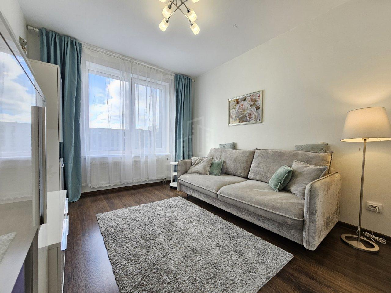 однокомнатная квартира в Санкт-Петербурге по адресу: Уральская ул., 21, к 1