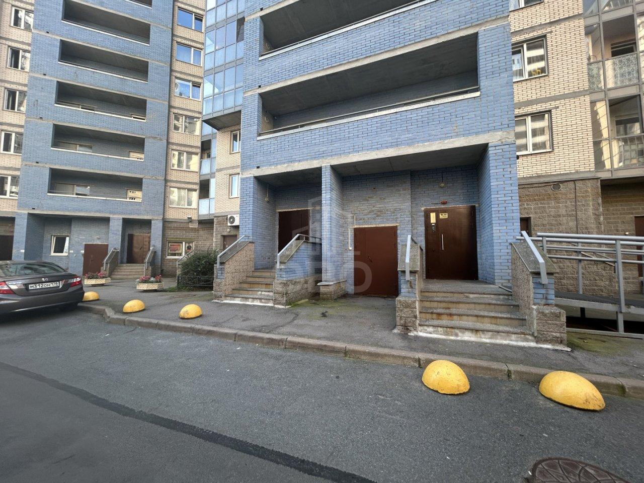 однокомнатная квартира в Санкт-Петербурге по адресу: Сизова проспект, 21, к 2