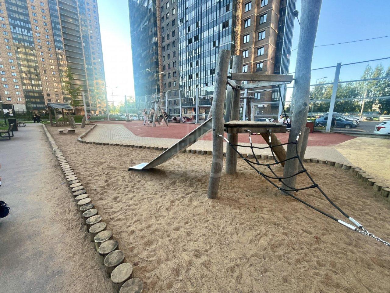 однокомнатная квартира в Санкт-Петербурге по адресу: Шишкина ул., 309, к 1, строение 1