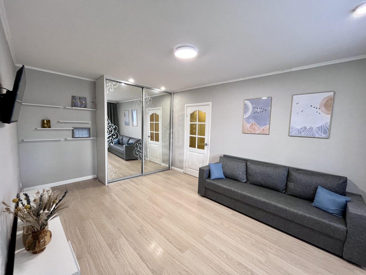 двухкомнатная квартира в Санкт-Петербурге по адресу: Новосмоленская наб., 1