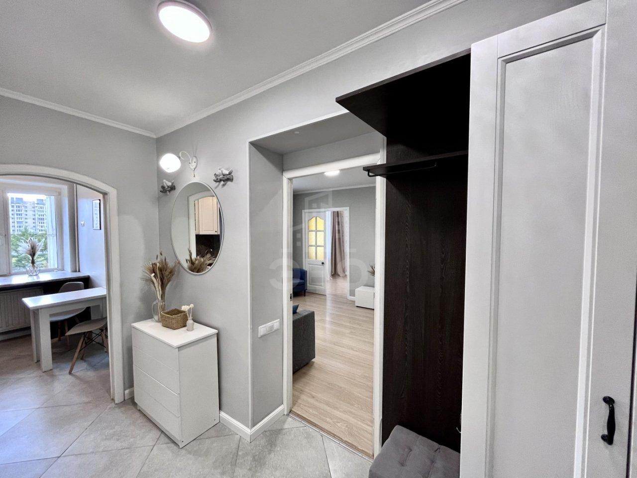 двухкомнатная квартира в Санкт-Петербурге по адресу: Новосмоленская наб., 1