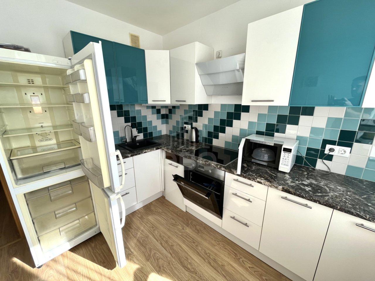 двухкомнатная квартира в Санкт-Петербурге по адресу: Парашютная ул., 61, к 4, строение 1