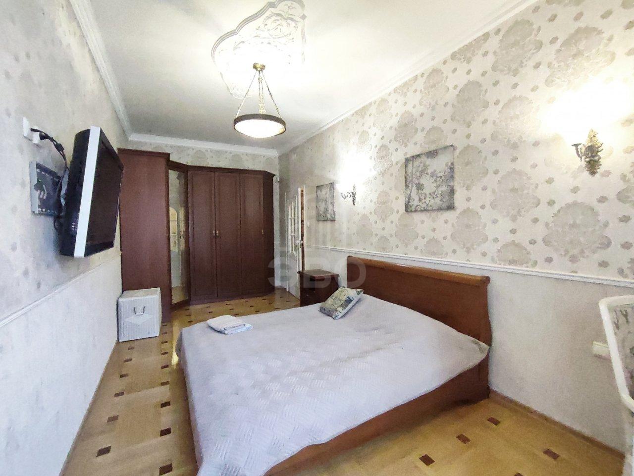 трехкомнатная квартира в Санкт-Петербурге по адресу: Пушкинская ул., 3