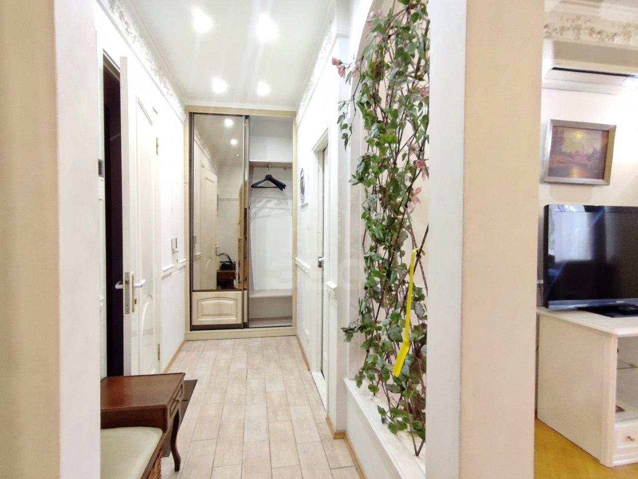 трехкомнатная квартира в Санкт-Петербурге по адресу: Пушкинская ул., 3