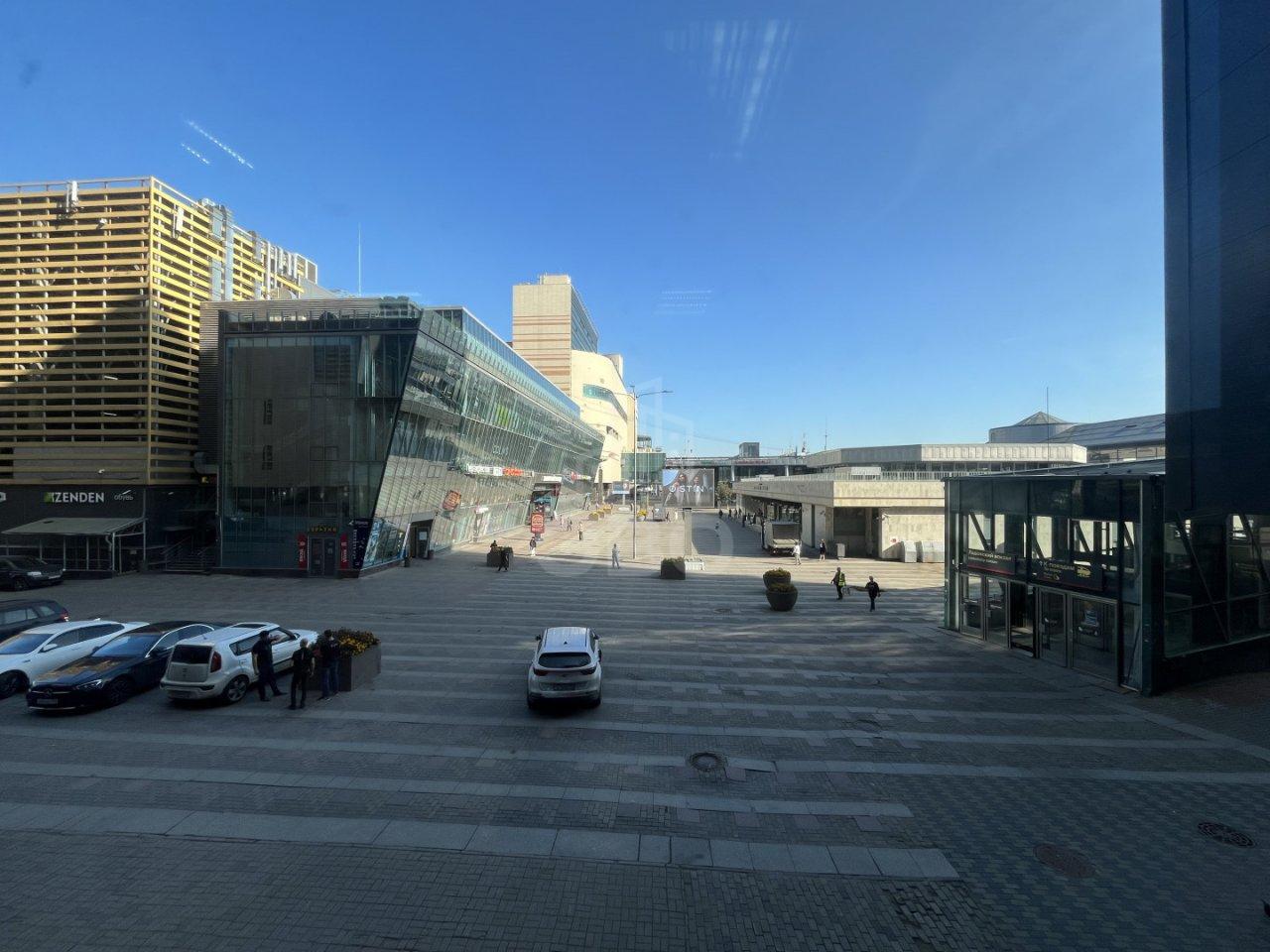 коммерция в Санкт-Петербурге по адресу: Уткин проспект, 13, к 15