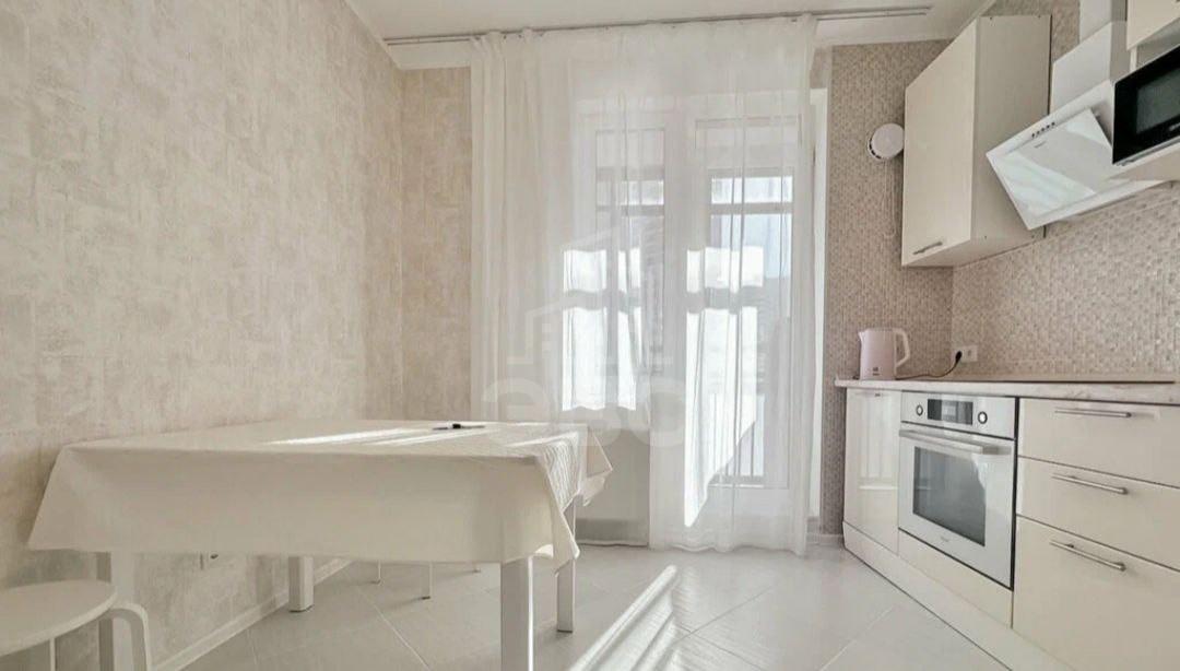 однокомнатная квартира в Санкт-Петербурге по адресу: Комендантский проспект, 65, к 1