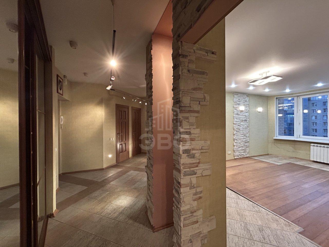 двухкомнатная квартира в Санкт-Петербурге по адресу: Нахимова ул., 11