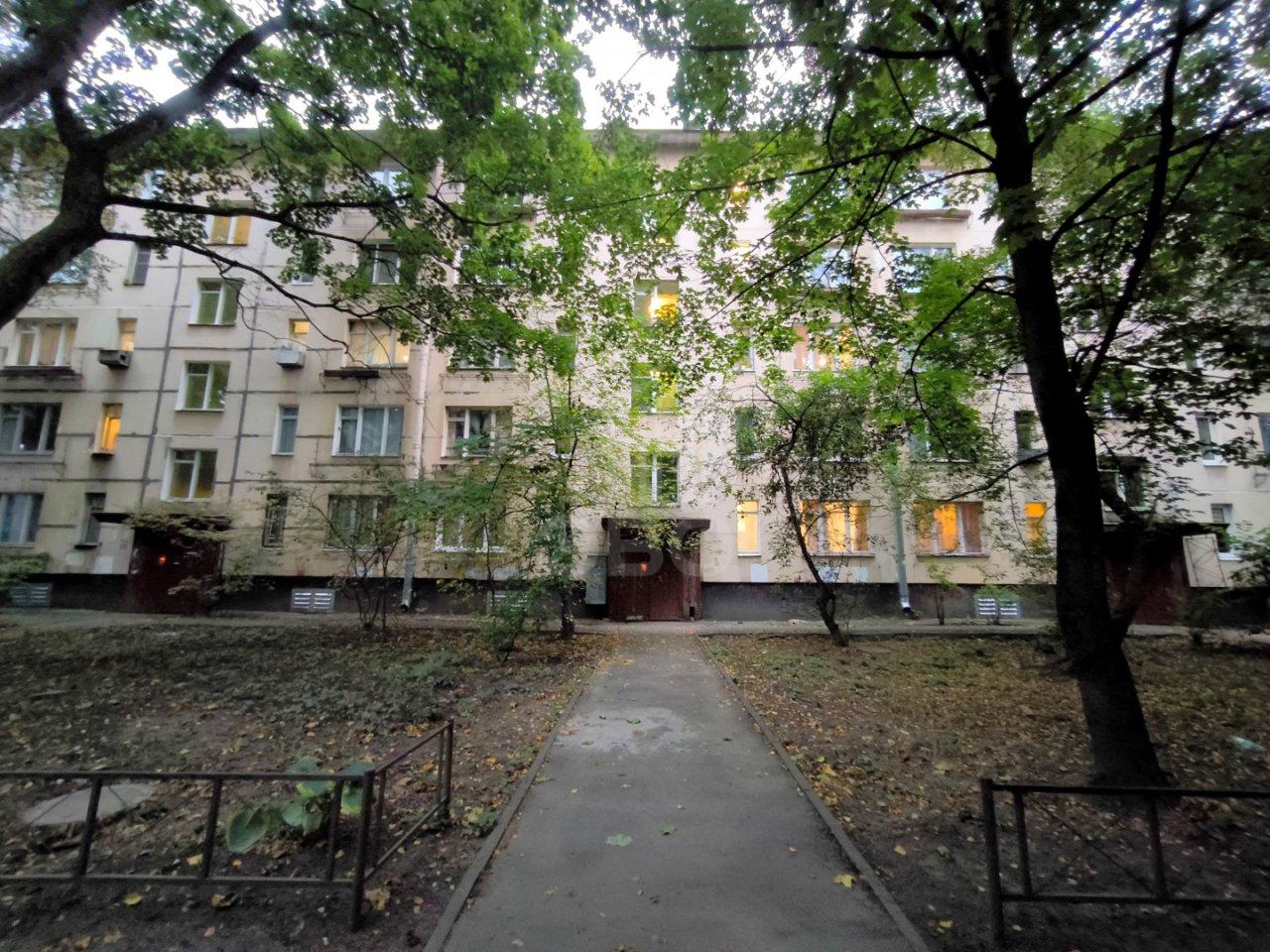 четырехкомнатная квартира в Санкт-Петербурге по адресу: Костюшко ул., 90