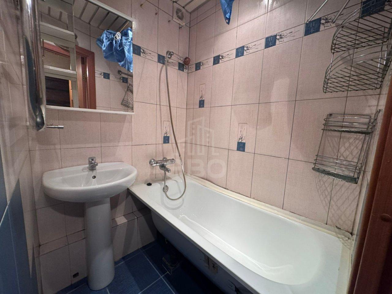 двухкомнатная квартира в Санкт-Петербурге по адресу: Бухарестская ул., 67, к 1