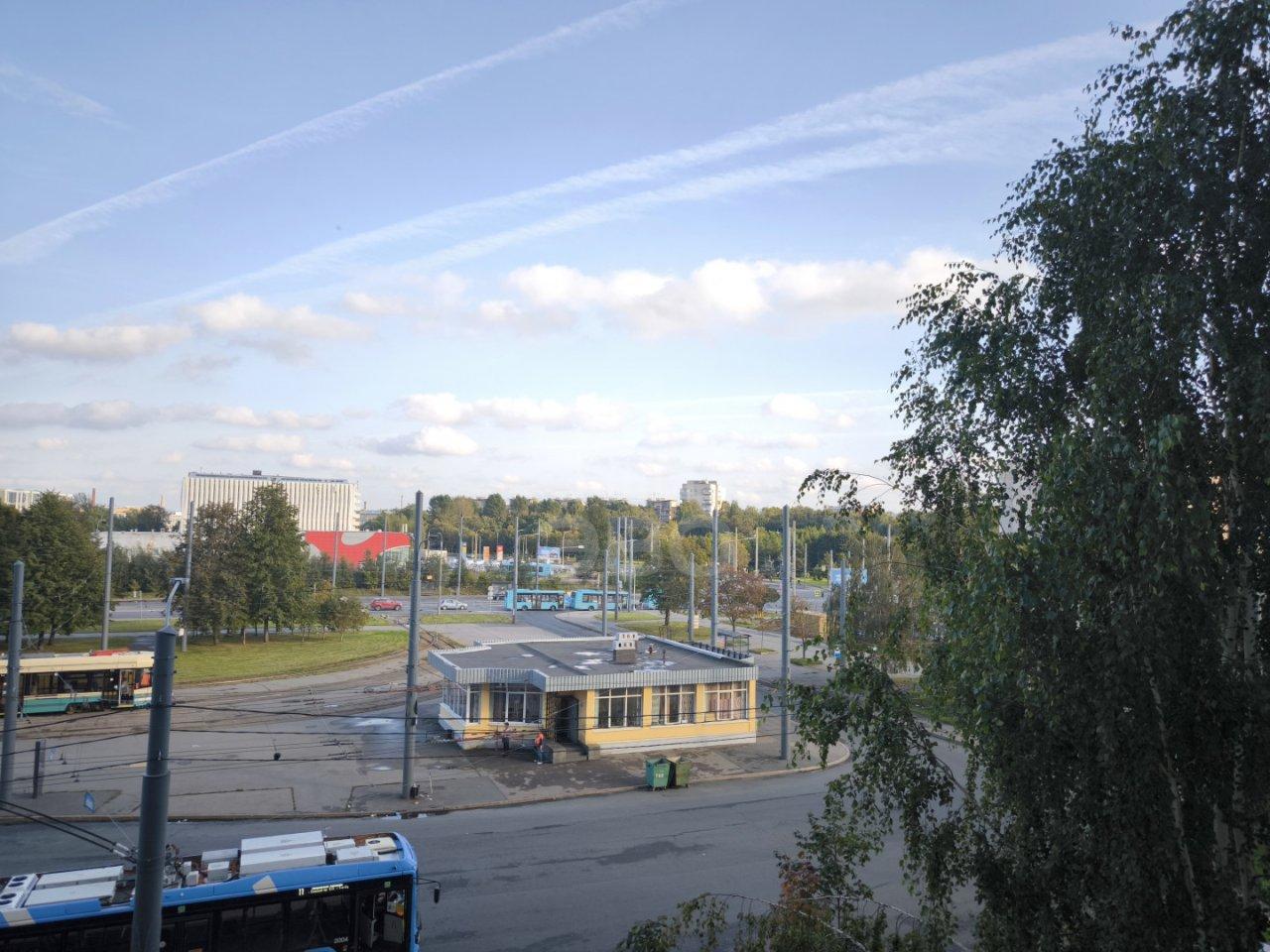 двухкомнатная квартира в Санкт-Петербурге по адресу: Кораблестроителей ул., 46, к 1