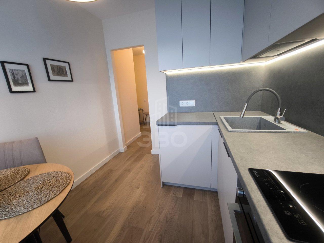 двухкомнатная квартира в Санкт-Петербурге по адресу: Кораблестроителей ул., 46, к 1