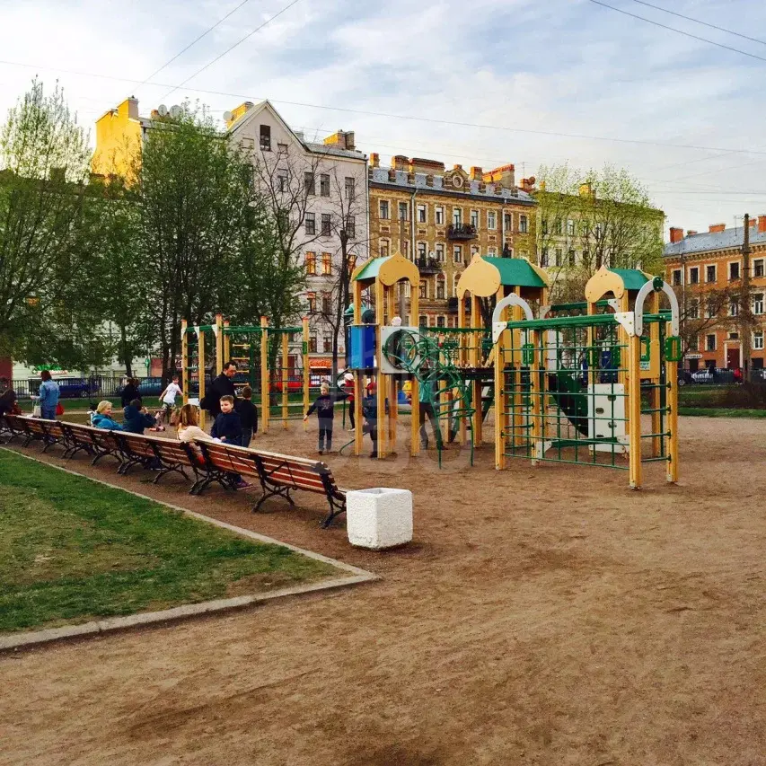 двухкомнатная квартира в Санкт-Петербурге по адресу: Садовая ул., 106
