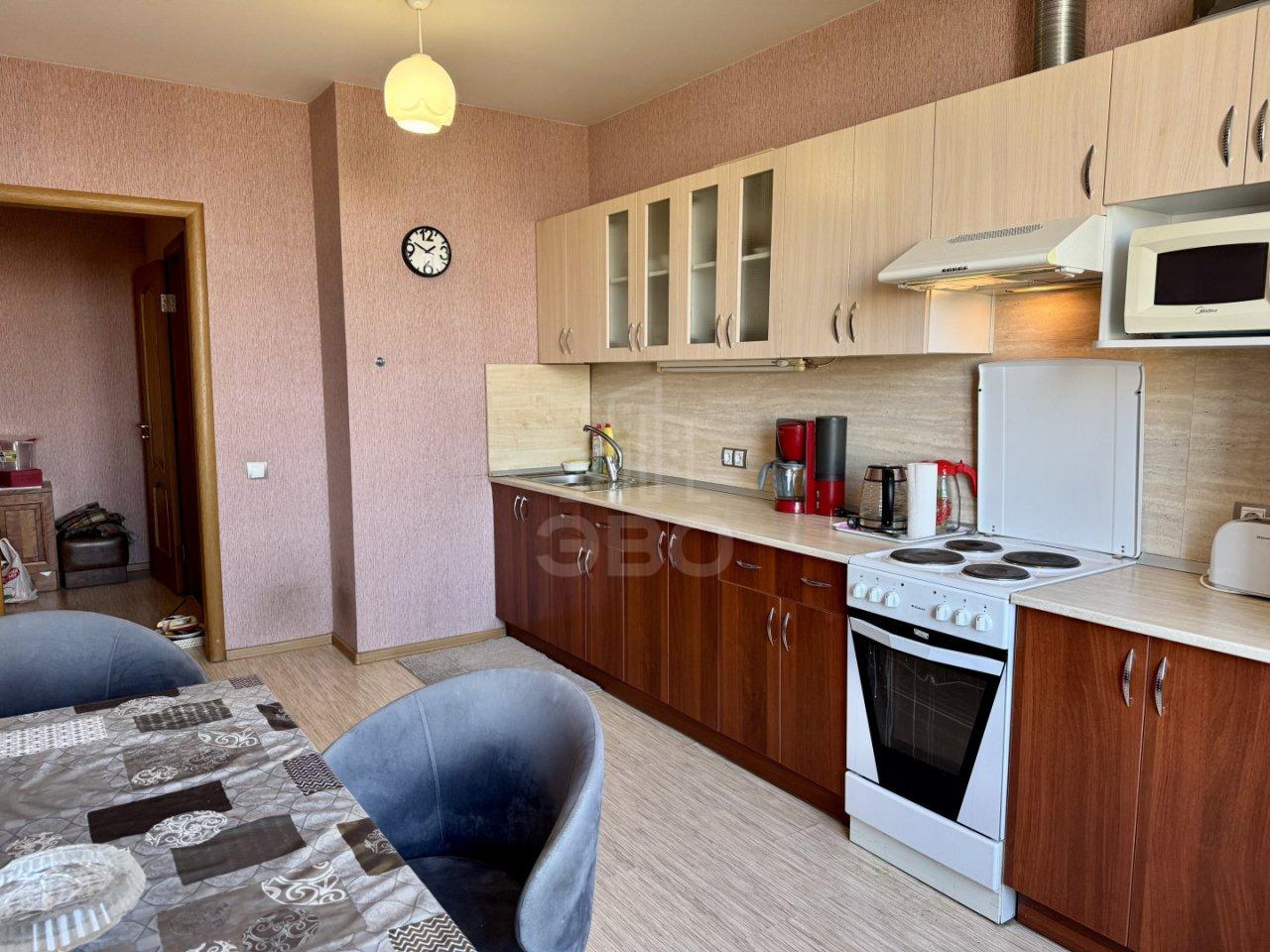 двухкомнатная квартира в Санкт-Петербурге по адресу: Революции ш., 18, к 2