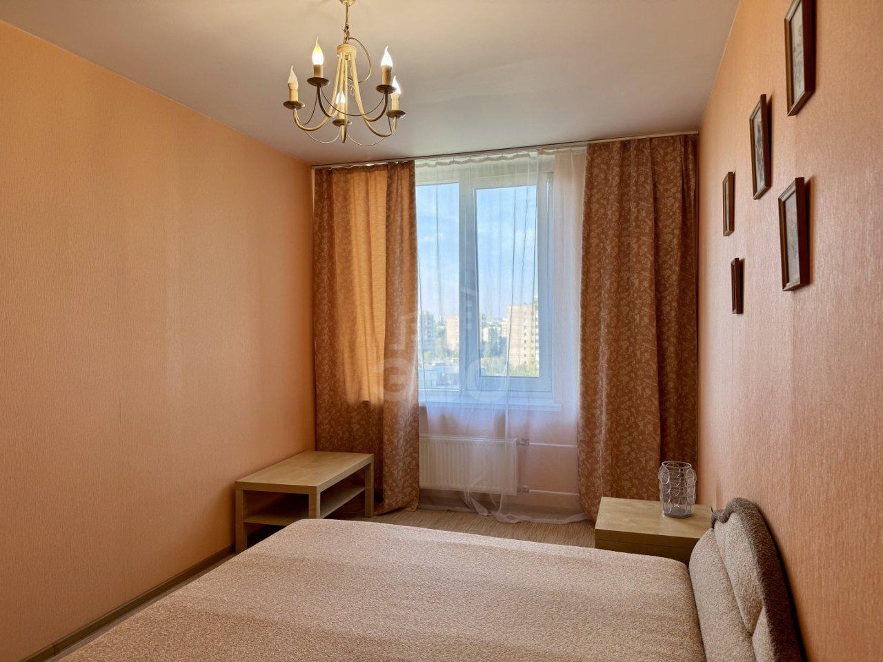 двухкомнатная квартира в Санкт-Петербурге по адресу: Революции ш., 18, к 2