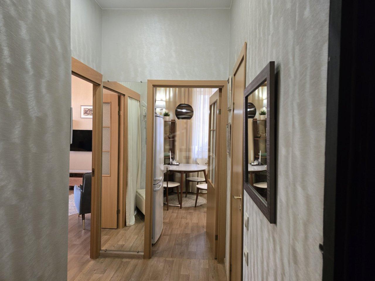 однокомнатная квартира в Санкт-Петербурге по адресу: Новоколомяжский проспект, 4, к 1