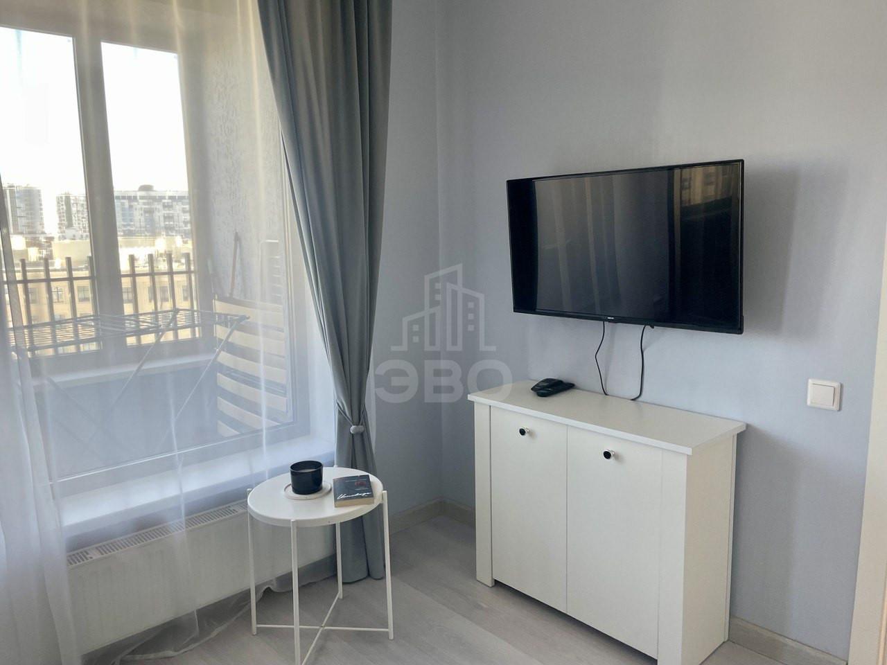 однокомнатная квартира в Санкт-Петербурге по адресу: Челюскина ул., 2, к 1