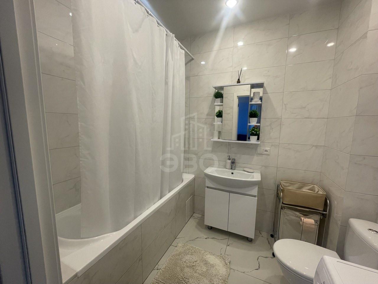 однокомнатная квартира в Санкт-Петербурге по адресу: Челюскина ул., 2, к 1