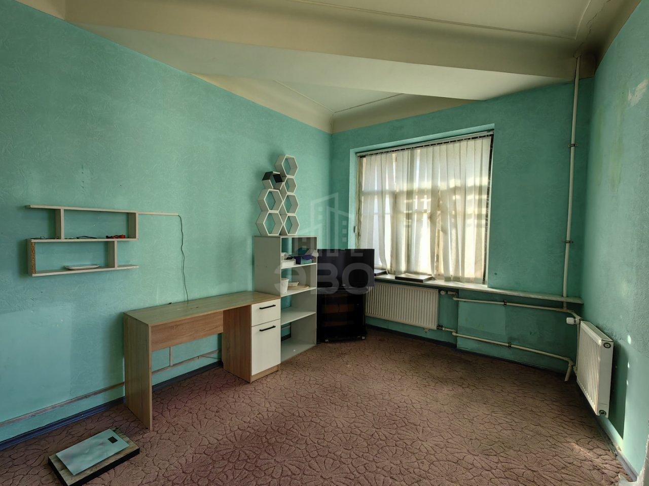 трехкомнатная квартира в Санкт-Петербурге по адресу: Невский проспект, 146