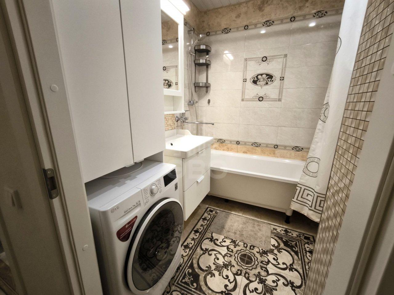 двухкомнатная квартира в Санкт-Петербурге по адресу: Фёдора Абрамова ул., 21, к 3, строение 1