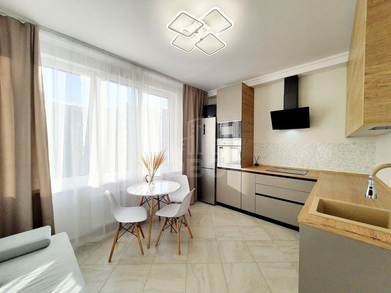 однокомнатная квартира в Санкт-Петербурге по адресу: Измайловский б-р., 4, к 1